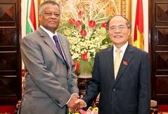 Parlamente Südafrikas und Vietnams arbeiten enger zusammen