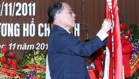 Parlamentspräsident beim Geburtstag des Roten Kreuzes