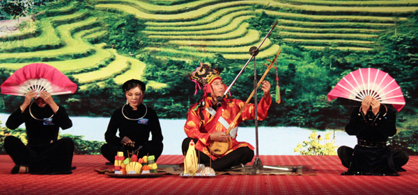 Ausstellung des Then-Gesangs in Lang Son