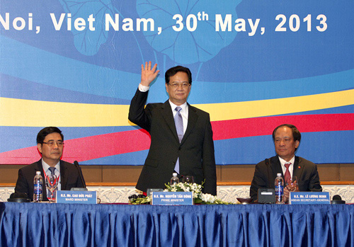 Premierminister Nguyen Tan Dung nimmt am Shangri-La Dialog teil
