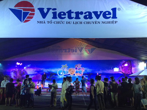 Touristen nehmen an Kampagne „Für die Fischer um die Spratly- und Paracelinselgruppe“ teil