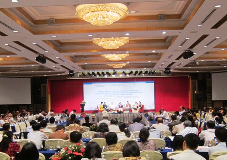 Organisationen unterstüzten Kampf zur Verbeugung AIDS