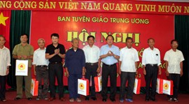 Allgemeinwissen von Journalisten über Meere und Inseln verbessern