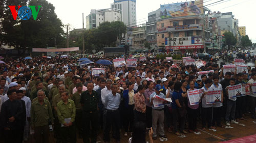 Bürger dem Vaterland zuliebe auf richtige Art und Weise informieren