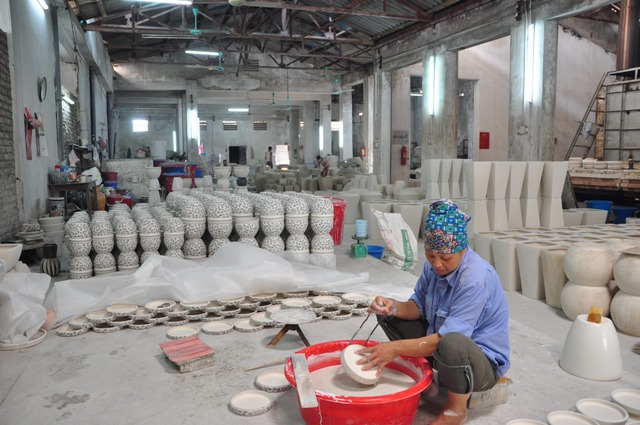 Gemeinde Bat Trang setzt das Modell “Ein dorfeigenes Produkt” um