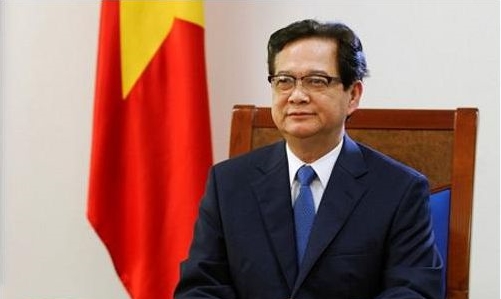 Premierminister Nguyen Tan Dung trifft Vertreter der Vorbilder der Nord-West Region