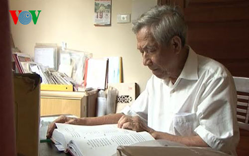 Lehrer Nguyen Tra und sein Einsatz für bedürftige Kinder