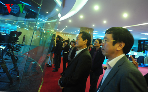 Parlamentsfernsehkanal geht am Dienstag auf Jungfernsendung