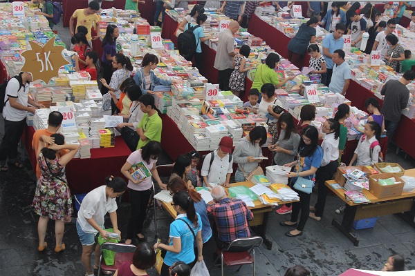 Forum über vietnamesische zeitgenössische Schriftstellerinnen