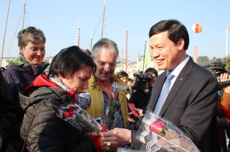 Tausende ausländische Touristen besuchen Quang Ninh