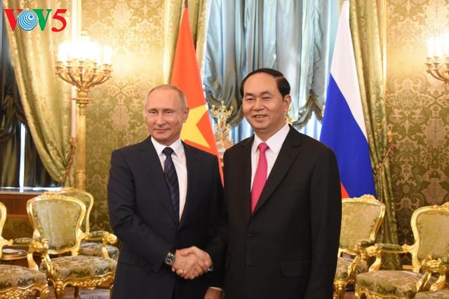 Staatspräsident Tran Dai Quang trifft Russlands Präsident Wladimir Putin
