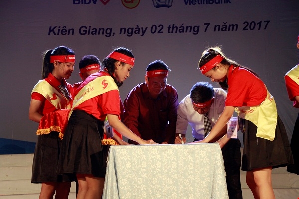 Fest der freiwilligen Blutspender