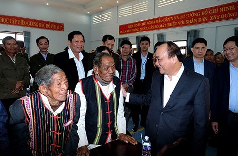 Premierminister Nguyen Xuan Phuc besucht DakNong