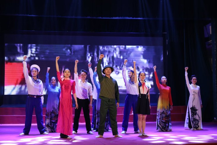 Gala zum Thema “Gefühle im Oktober”