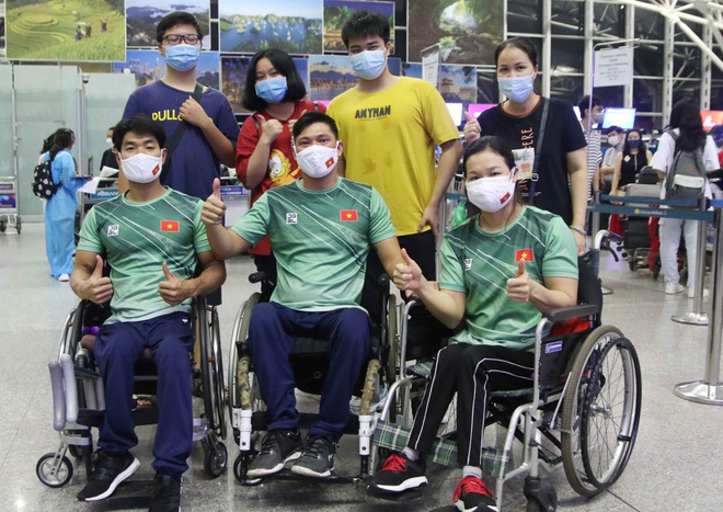 Vietnamesische Sportler mit Behinderungen sind zu Paralympics Tokio 2020 in Japan angekommen