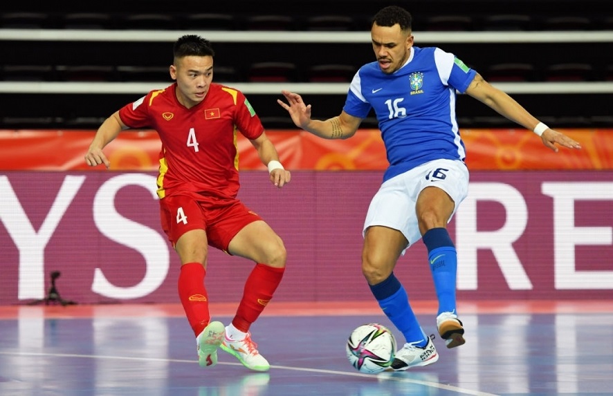 Vietnamesische Futsalmannschaft verliert gegen Brasilien