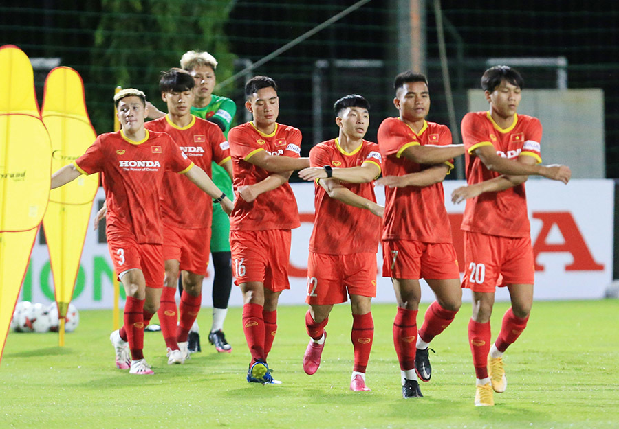 Qualifikationsrunde der Asienmeisterschaft U23: Vietnamesische Fußballmannschaft spielt in Nahen Osten