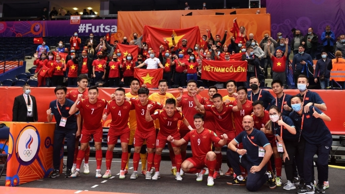 AFC: Vietnamesische Futsalmannschaft verliert knapp gegen russische Mannschaft
