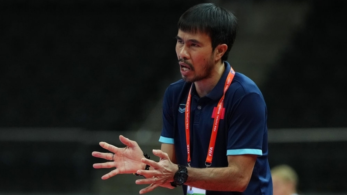 Trainer Pham Minh Giang ist positiv auf COVID-19 getestet worden