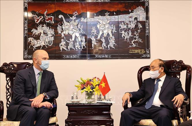 Staatspräsident Nguyen Xuan Phuc empfängt einige Leiter der großen US-Unternehmen