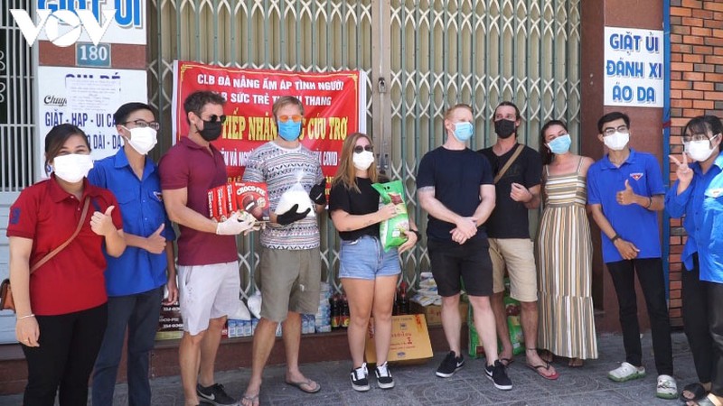 Auszeichnung für Personen und Gruppen bei der COVID-19-Bekämpfung