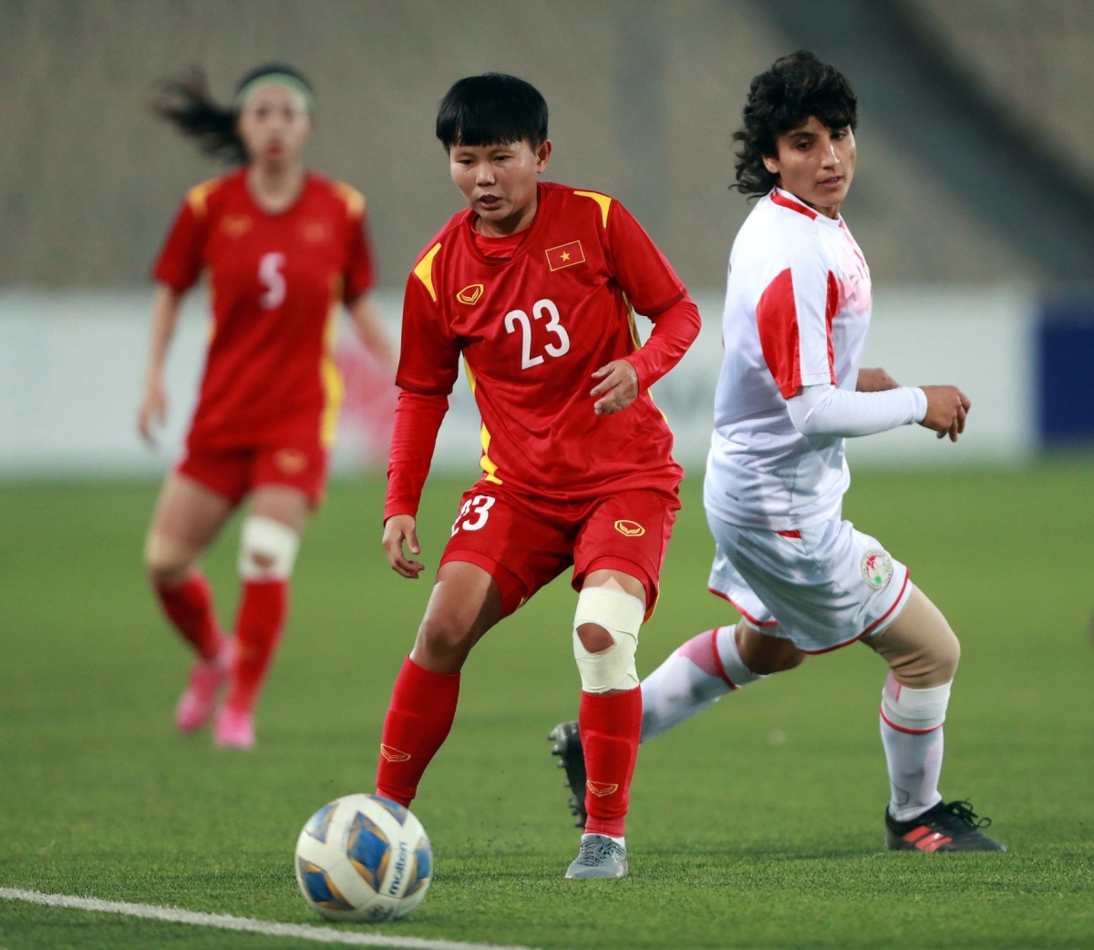Vietnamesiscche Fußballmannschaft der Frauen siegt gegen Tadschikistan 7:0