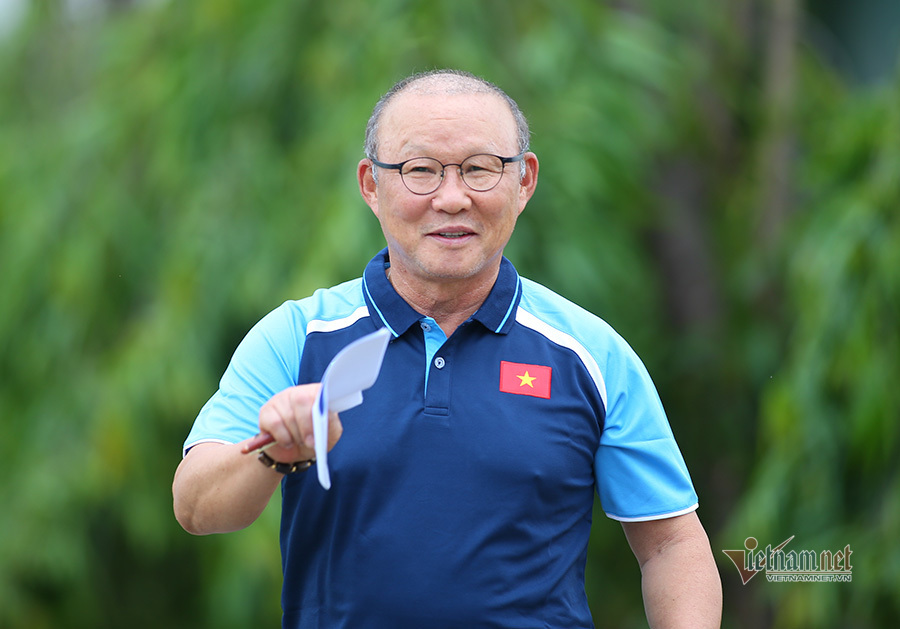 Verhandlung über Verlängerung um ein Jahr mit Trainer Park Hang Seo