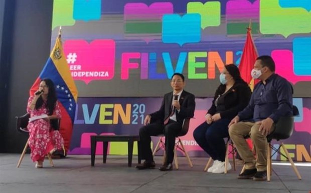 Werbung für vietnamesische Literatur in Venezuela