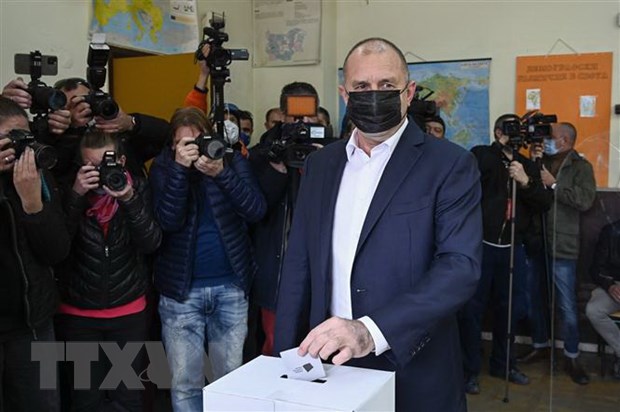 Präsident Rumen Radew siegt bei Stichwahlen in Bulgarien