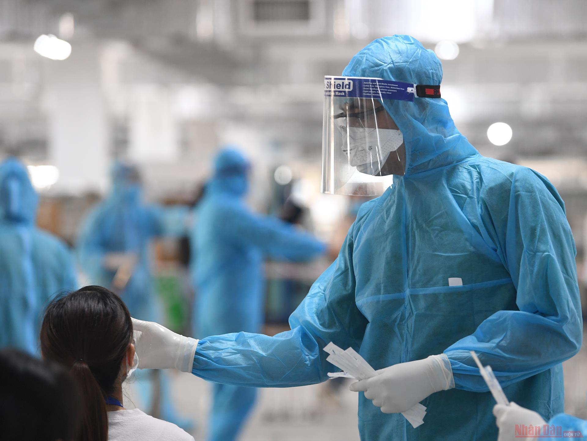 Vietnam hat am Freitag mehr als 13.000 neue COVID-19-Infizierte
