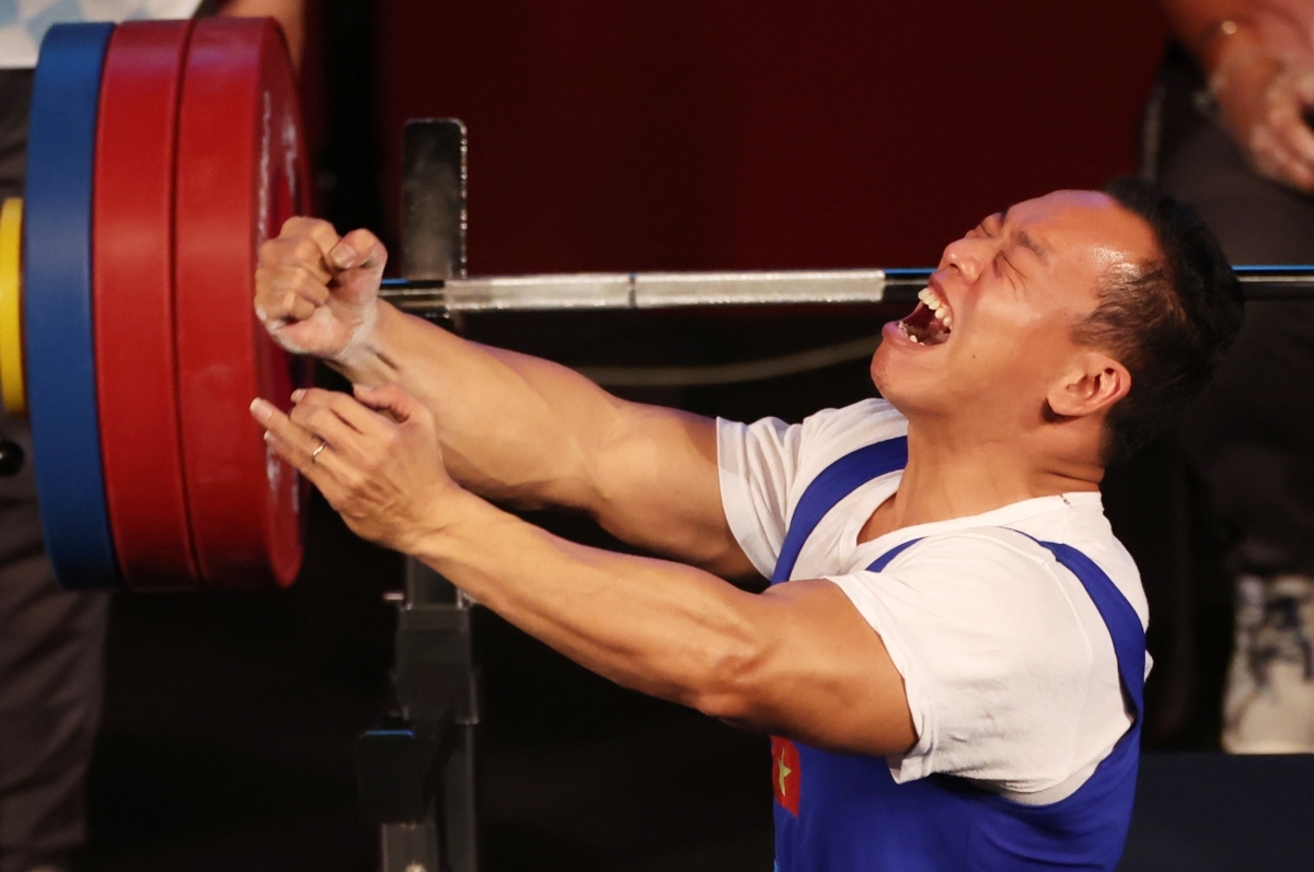 Le Van Cong gewinnt Silbermedaille der Weltmeisterschaft der Gewichtheber mit Behinderungen