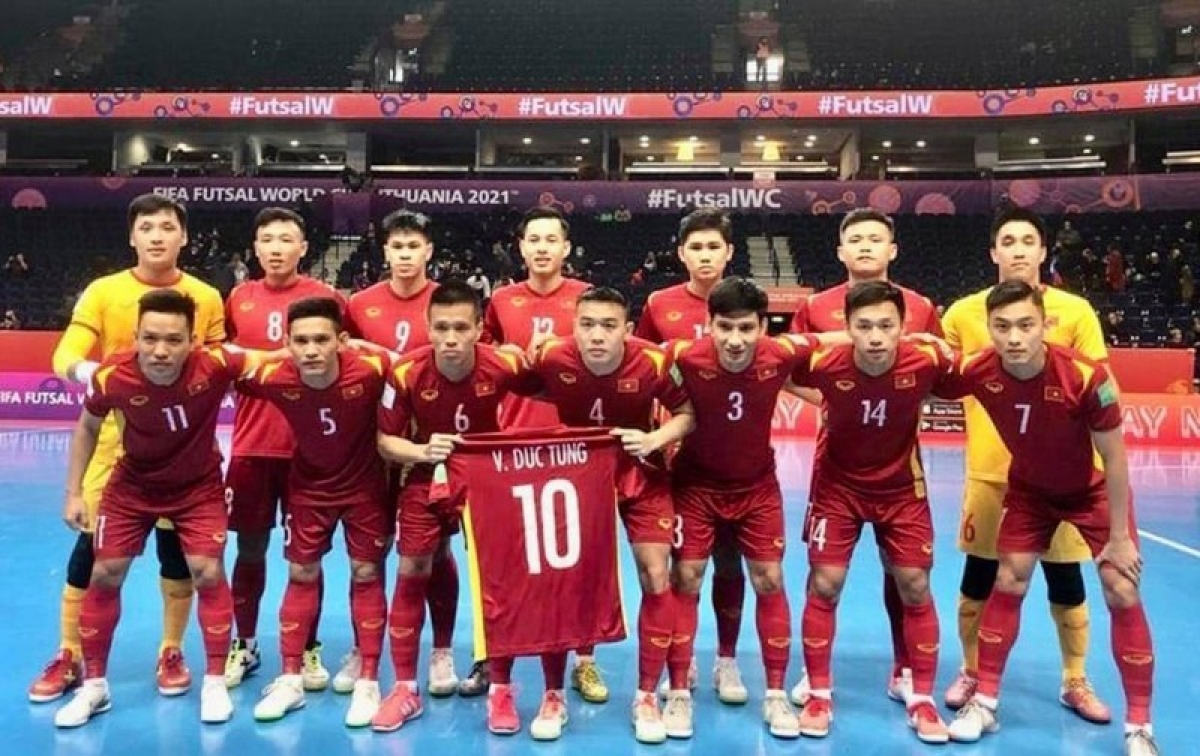 Trong Hoang, Minh Vưong und die vietnamesische Futsalmannschaft sind Kandidaten für den Fair Play-Preis 2021