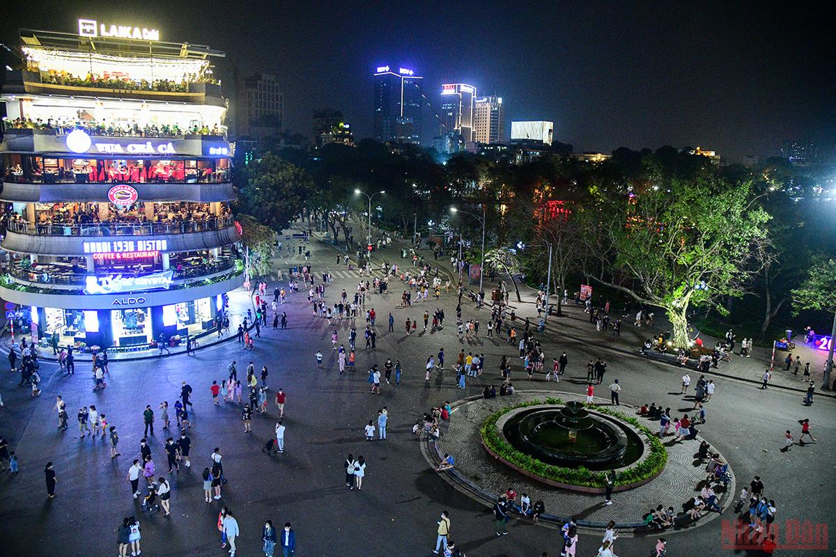 Wiedereröffnung der Fußgängerzone um den Hoan Kiem-See in Hanoi