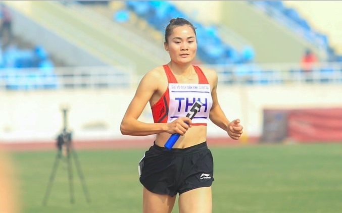 Quach Thi Lan entzündet Fackel bei SEA Games 31