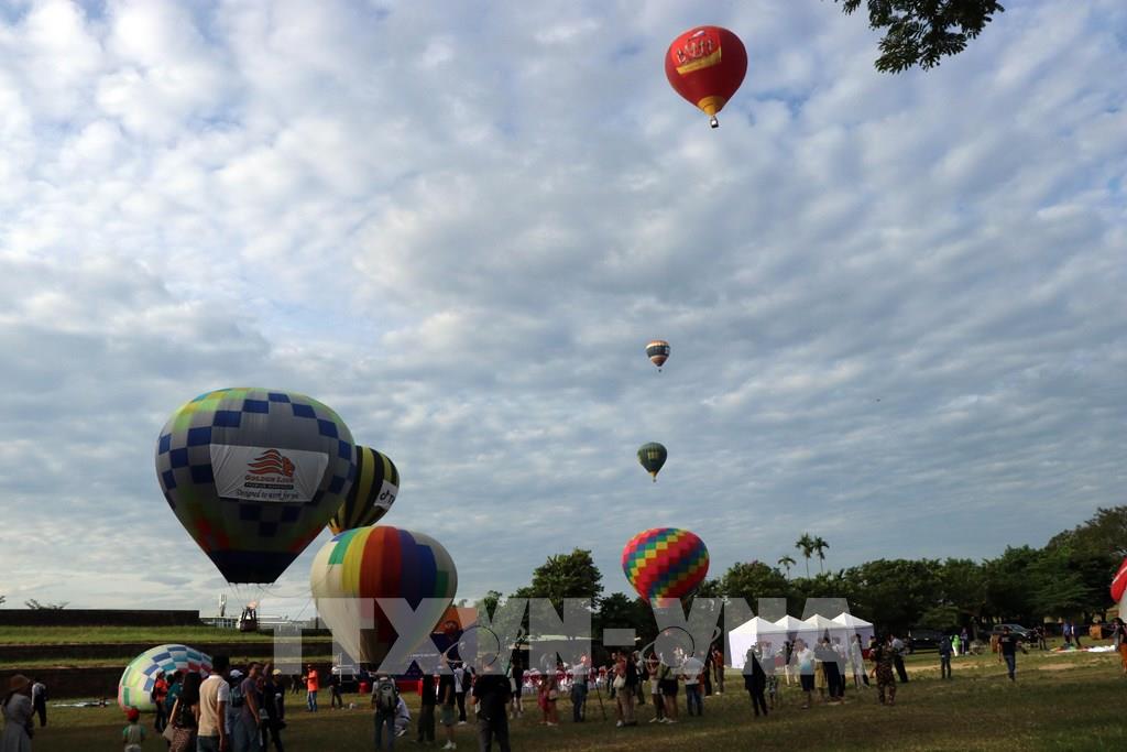 Einzigartiges Luftballon-Festival in Hue