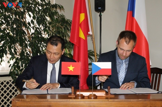 Vietnam und Tschechien streben strategische Wirtschaftspartnerschaft an