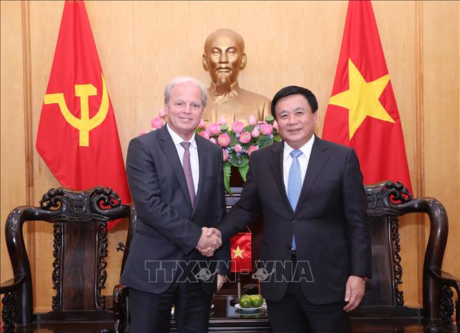 Förderung der Zusammenarbeit zwischen Nationalen Politik-Akademie Ho Chi Minh und der Weltbank