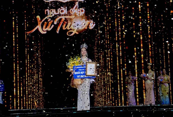 Vu Phuong Thao gewinnt Schönheitswettbewerb der Tuyen-Region 2022