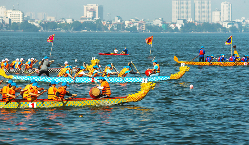 Open-Bootsrennen in Hanoi