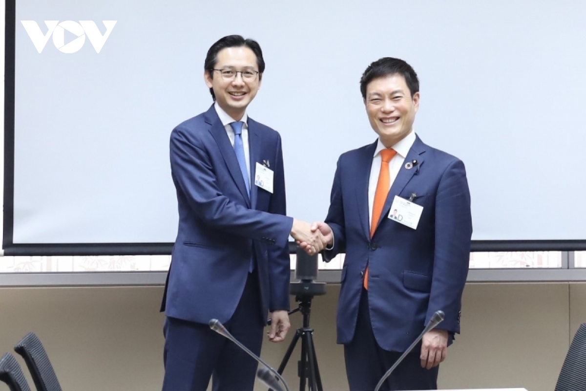 Vietnam und internationale Partner verpflichten sich zur Zusammenarbeit