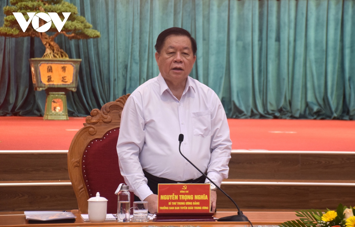 Lernen und Arbeiten nach dem Vorbild von Präsident Ho Chi Minh in Gegenwart