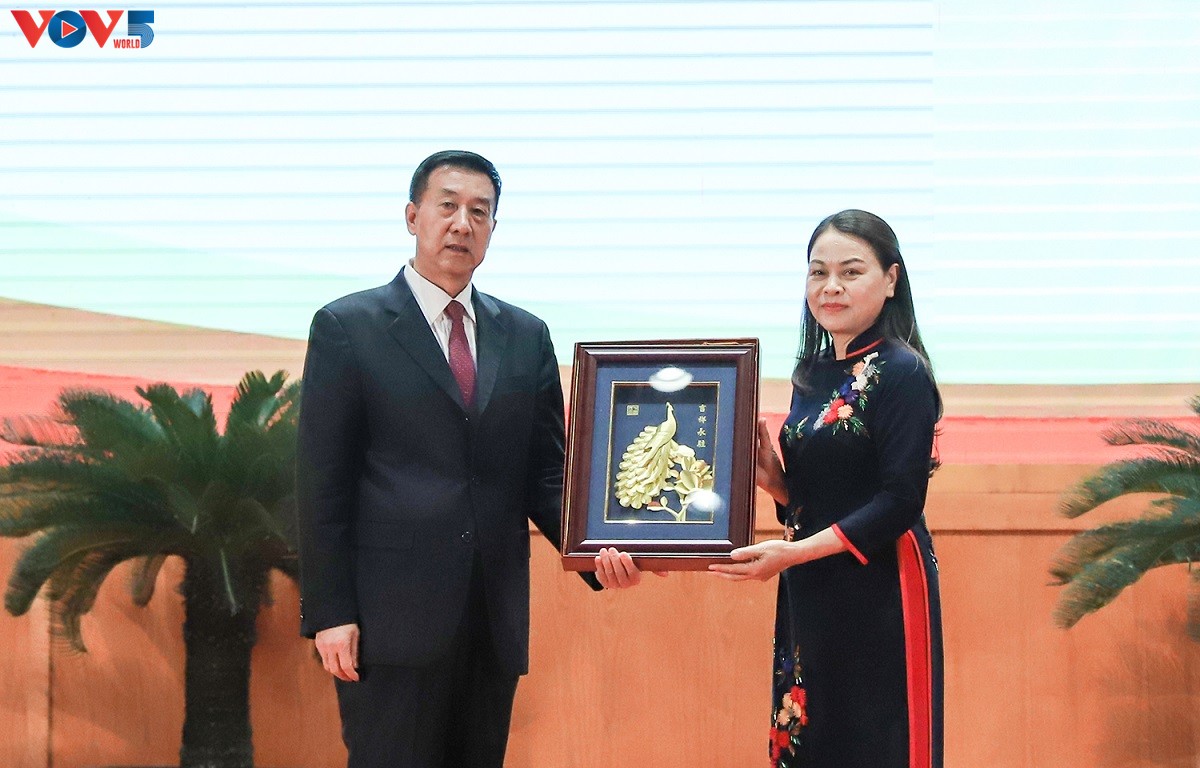 Freundschaftstreffen der Vaterländischen Front Vietnams und der Politischen Konsultativkonferenz des chinesischen Volkes