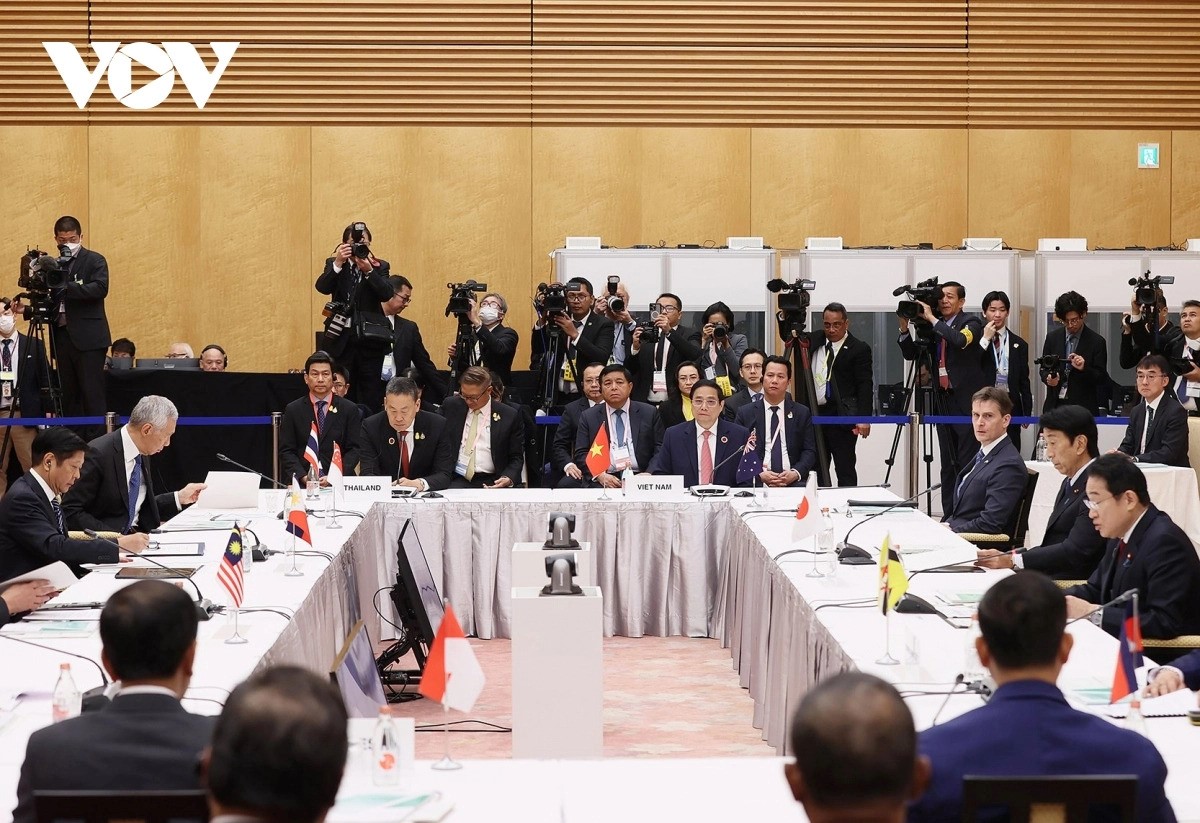 Premierminister Pham Minh Chinh: Asien strebt die Entwicklung mit Netto-Null-Emissionen an