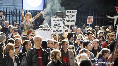 ขบวนการยึดครองวอลสตรีทรำลึกครึ่งปีการจัดขบวนการ