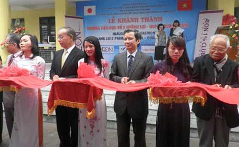 ญี่ปุ่นให้การช่วยเหลือแบบเงินให้เปล่าให้แก่จังหวัดNamĐịnhและQuảngTrị