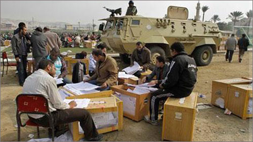 ผู้มีสิทธิ์เลือกตั้งกรีซประมาณ 9.8 ล้านคนจะออกไปใช้สิทธิ์