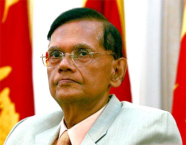 รัฐมนตรีต่างประเทศเวียดนามพบปะกับรัฐมนตรีต่างประเทศศรีลังกา