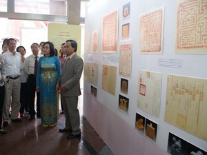 เปิดงานนิทรรศการ “พระบรมราชโองการโปรดเกล้าฯในสมัยราชวงศ์ Nguyễn 1802-1945”