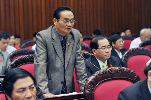 ที่ประชุมรัฐสภาครั้งที่4สมัยที่13หารือเกี่ยวกับเศรษฐกิจ-สังคม