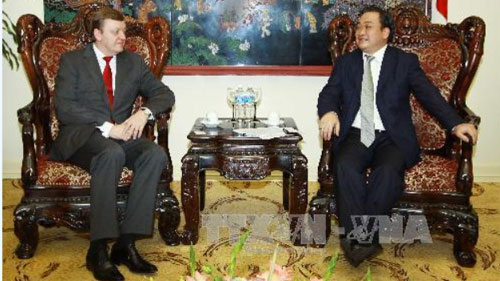 รองนายกรัฐมนตรีให้การต้อนรับรัฐมนตรีช่วยว่าการกระทรวงการต่างประเทศเบลารุส